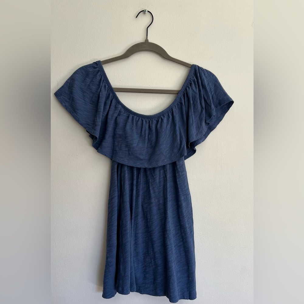 Old Navy Off the Shoulder Ruffle Top - Picture 2 of 3